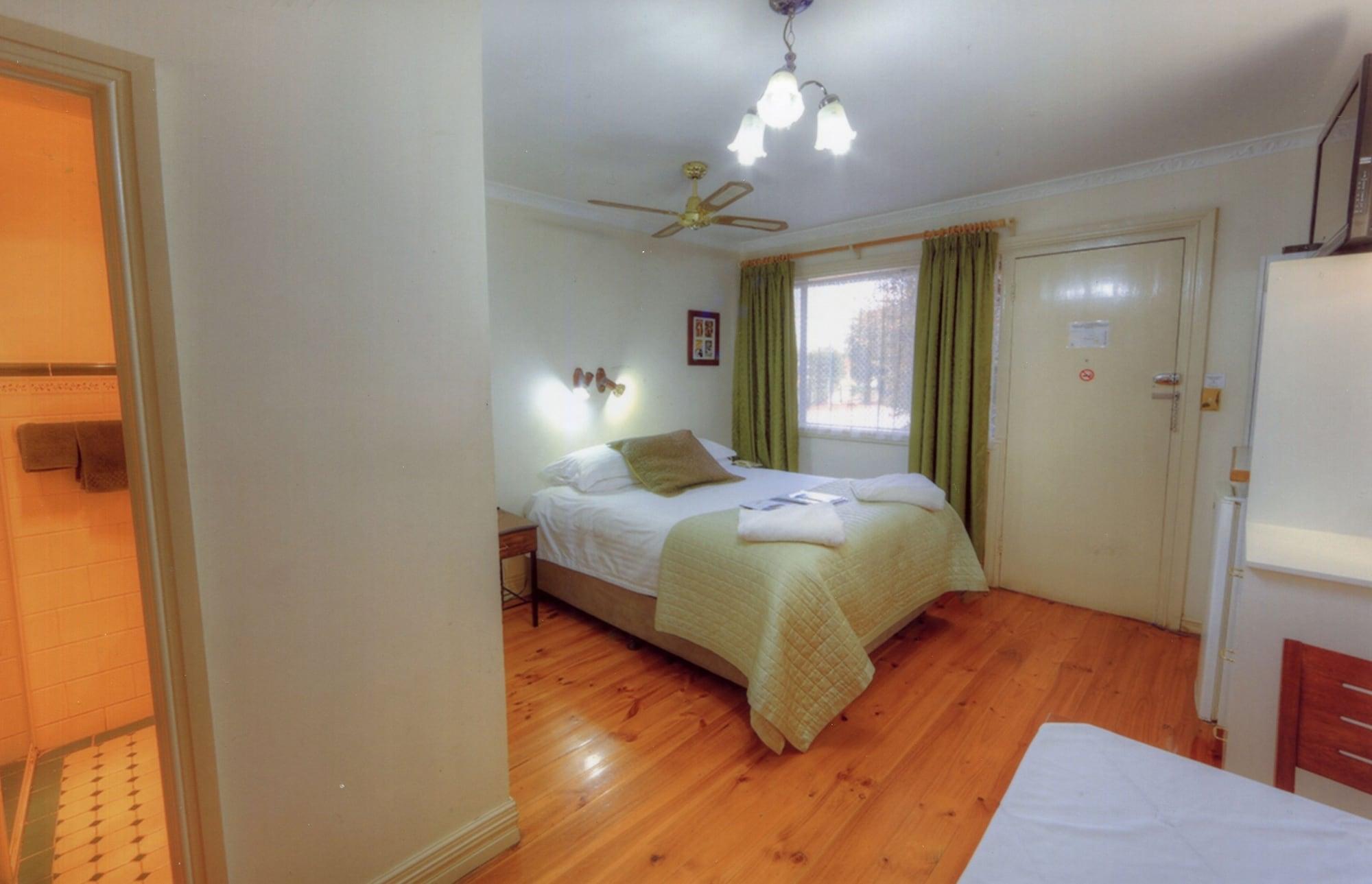 The Lodge Outback Motel Broken Hill Eksteriør bilde