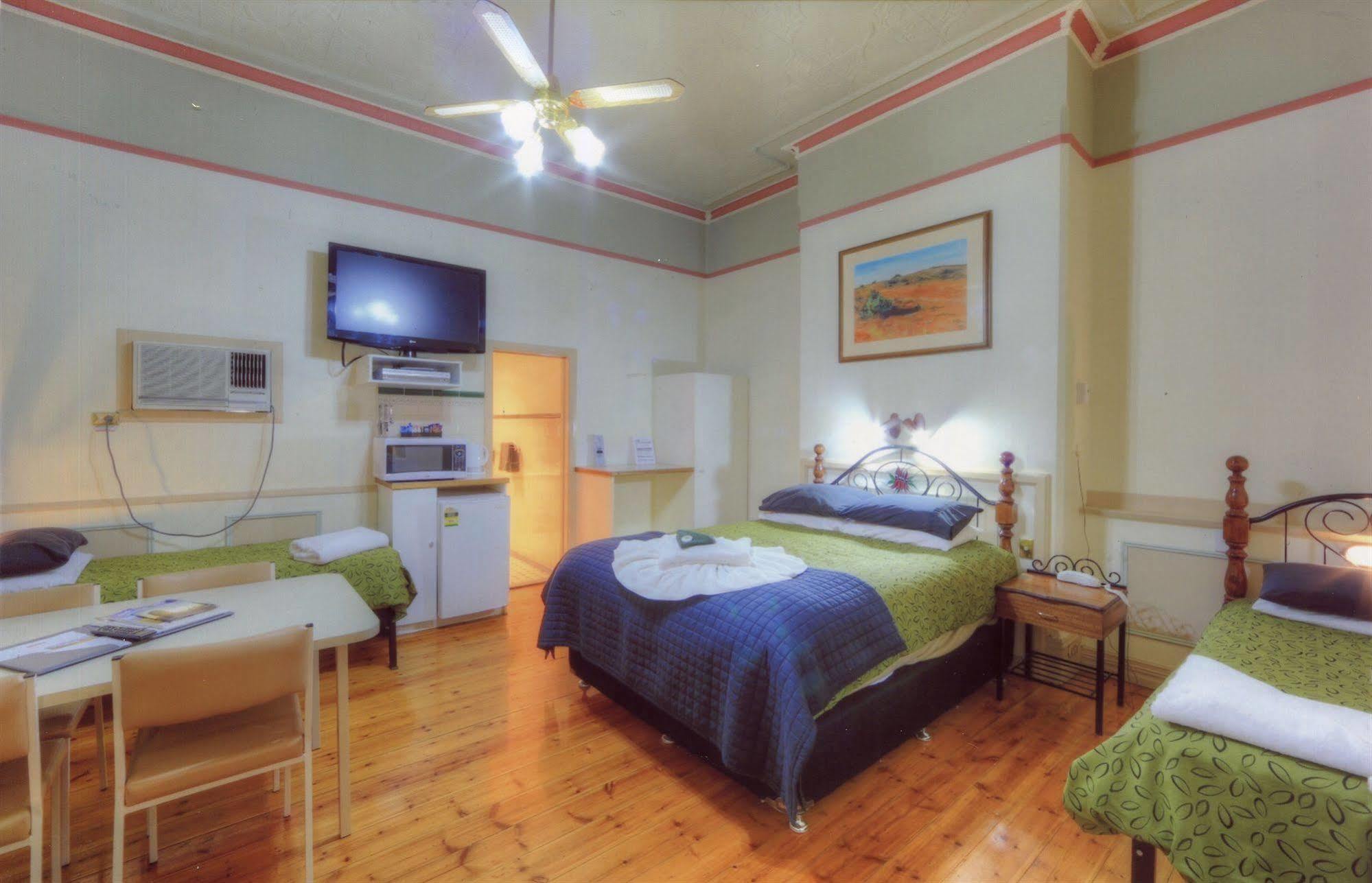 The Lodge Outback Motel Broken Hill Eksteriør bilde